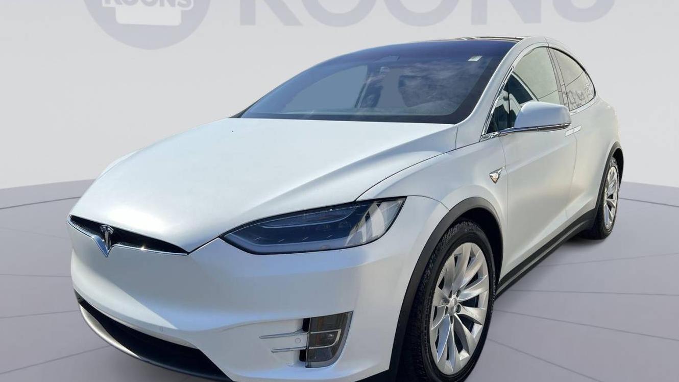 TESLA MODEL X 2018 5YJXCBE21JF120016 image